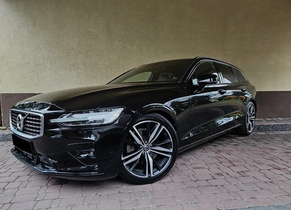 Volvo V60 cena 119900 przebieg: 146000, rok produkcji 2020 z Nysa małe 529